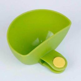 Creative Kitchen Multi-function Clip Saucer Seasoning Box (Color: green)