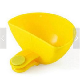 Creative Kitchen Multi-function Clip Saucer Seasoning Box (Color: Yellow)