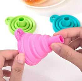 Mini Gel Foldable Collapsible Style Funnel Hopper Kitchen Tools (Color: pink)